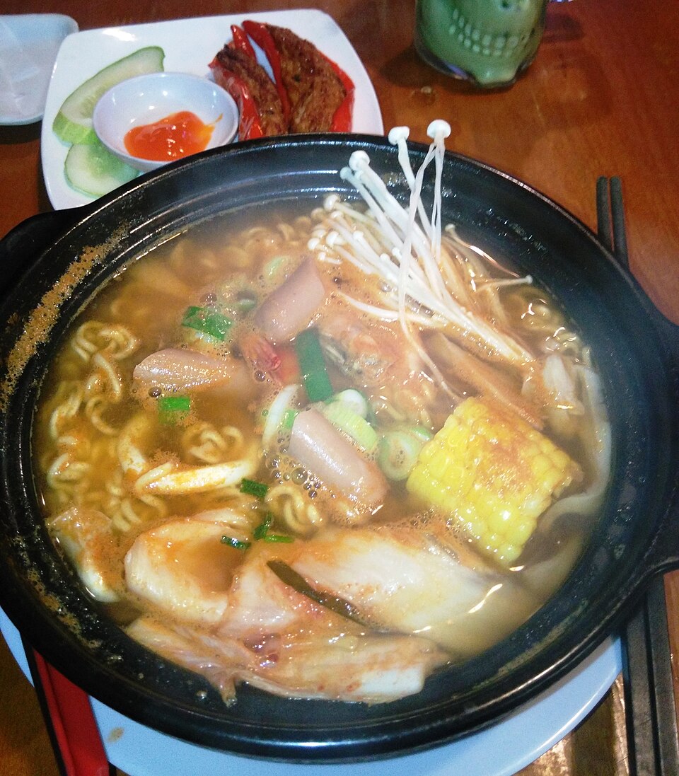 Mì cay — ảnh minh hoạ